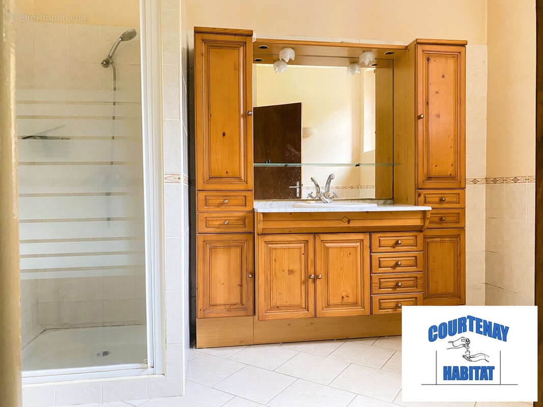 Maison à COURTENAY