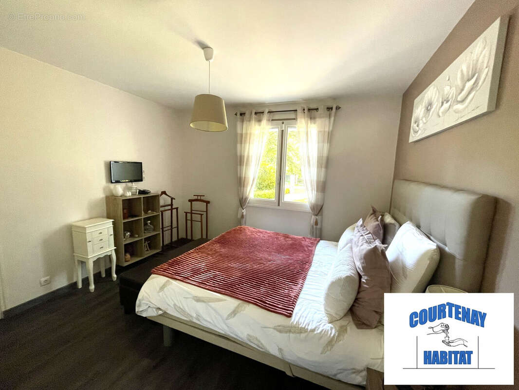 Maison à SAINT-HILAIRE-LES-ANDRESIS