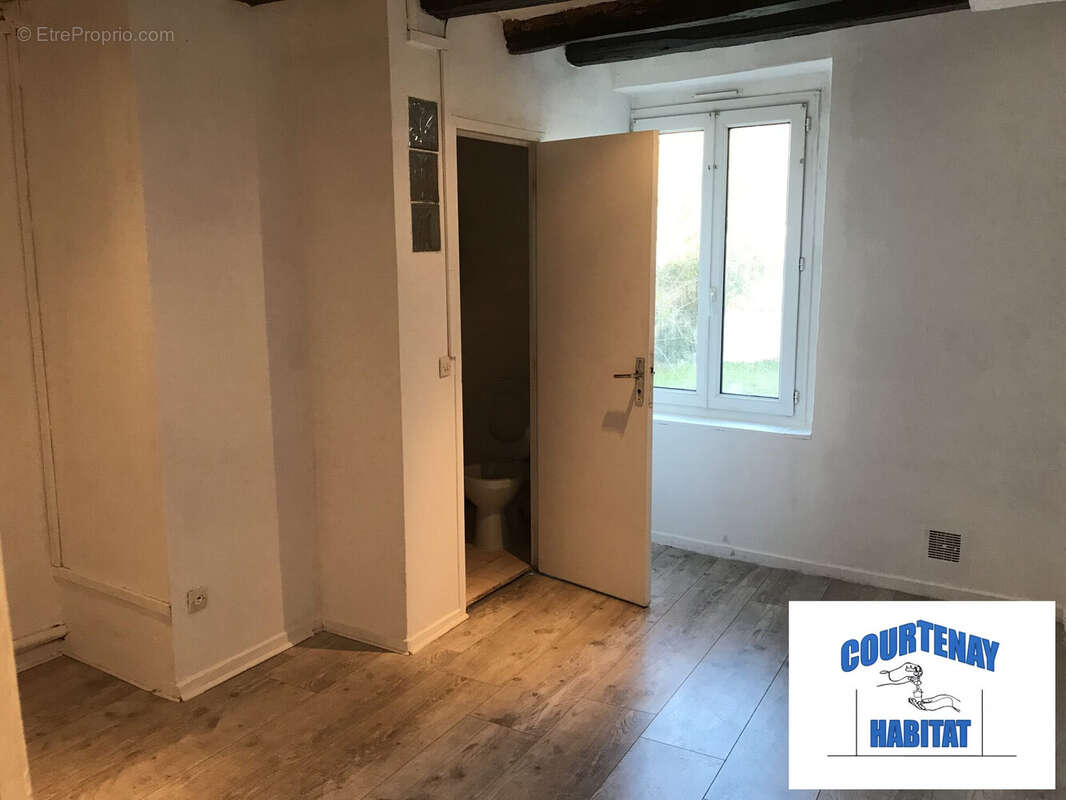 Appartement à COURTENAY