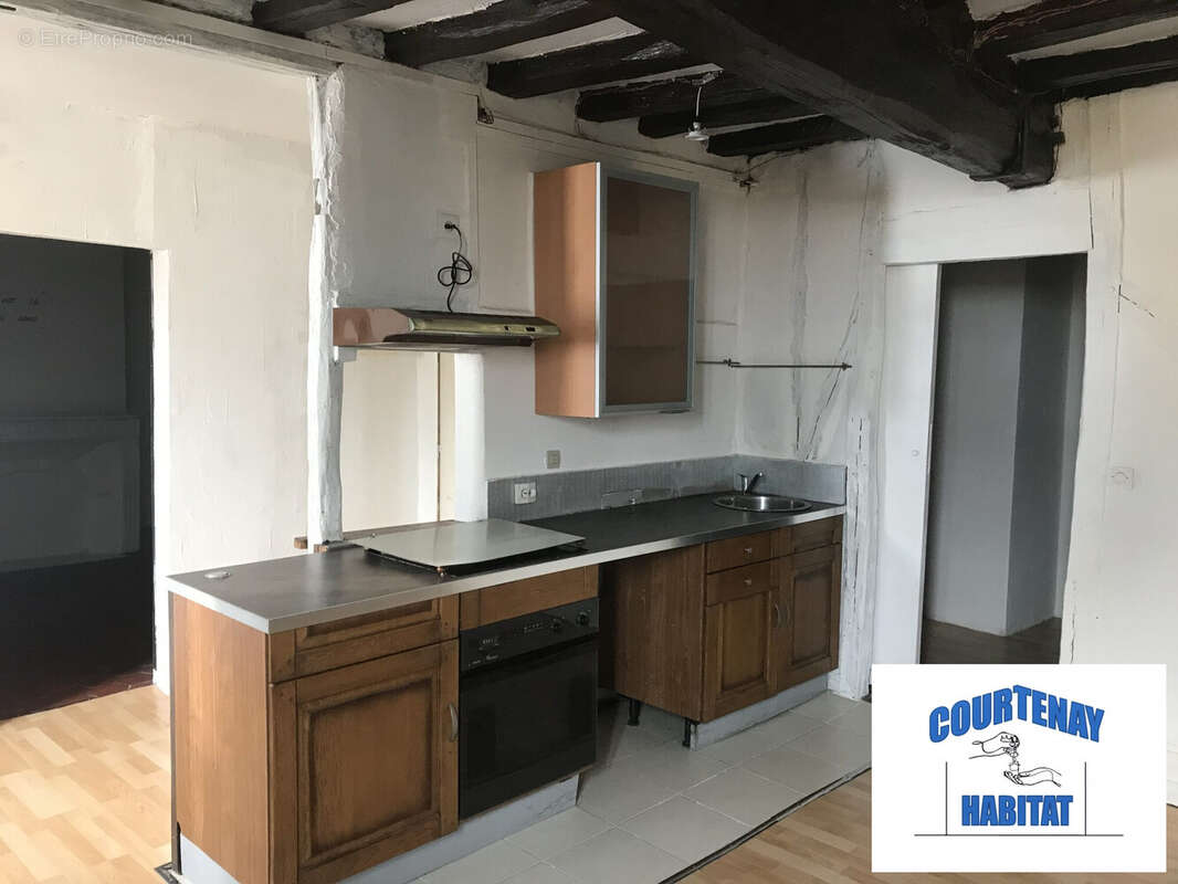 Appartement à COURTENAY