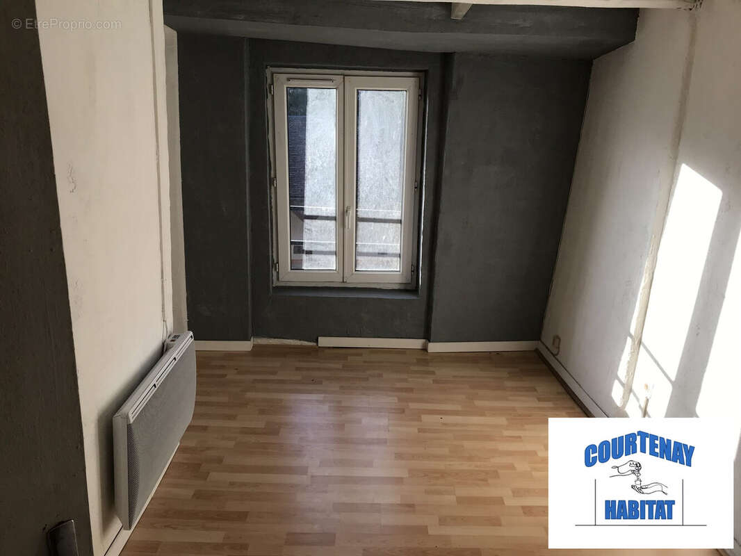 Appartement à COURTENAY