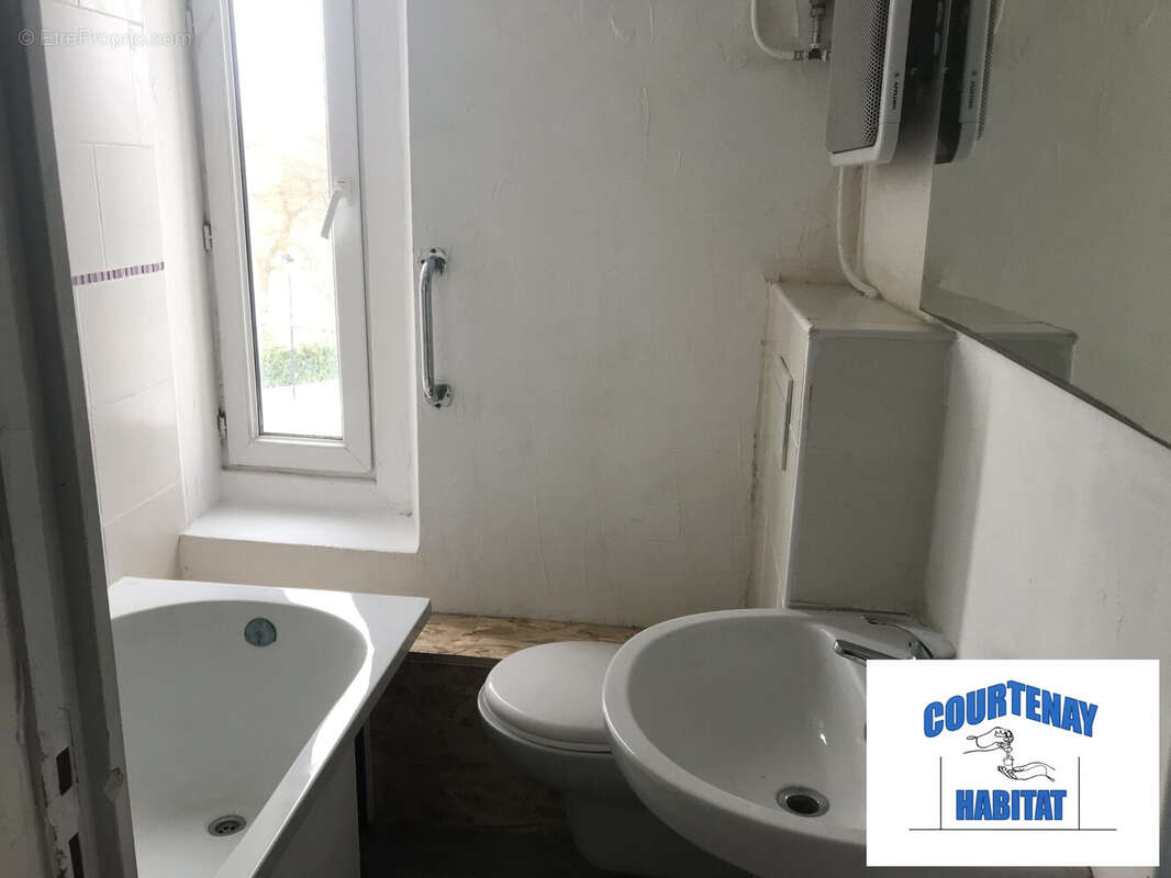 Appartement à COURTENAY