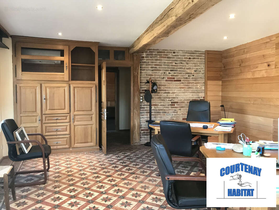 Appartement à COURTENAY