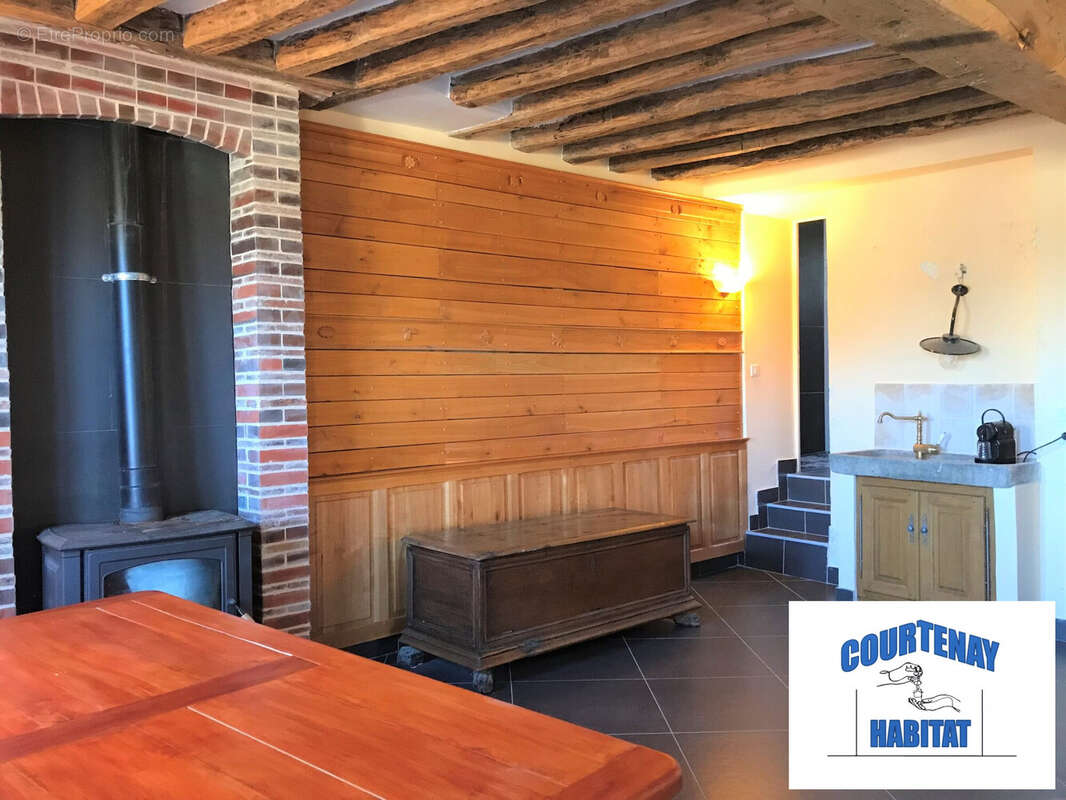 Appartement à COURTENAY