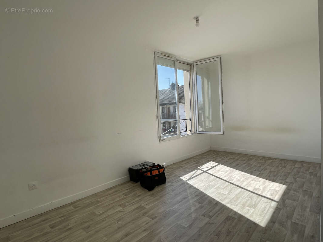 Appartement à MONTATAIRE