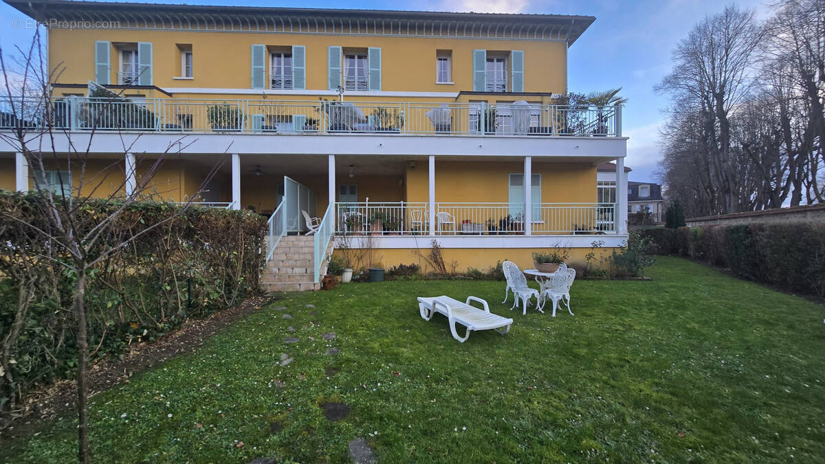 Appartement à L&#039;ISLE-ADAM