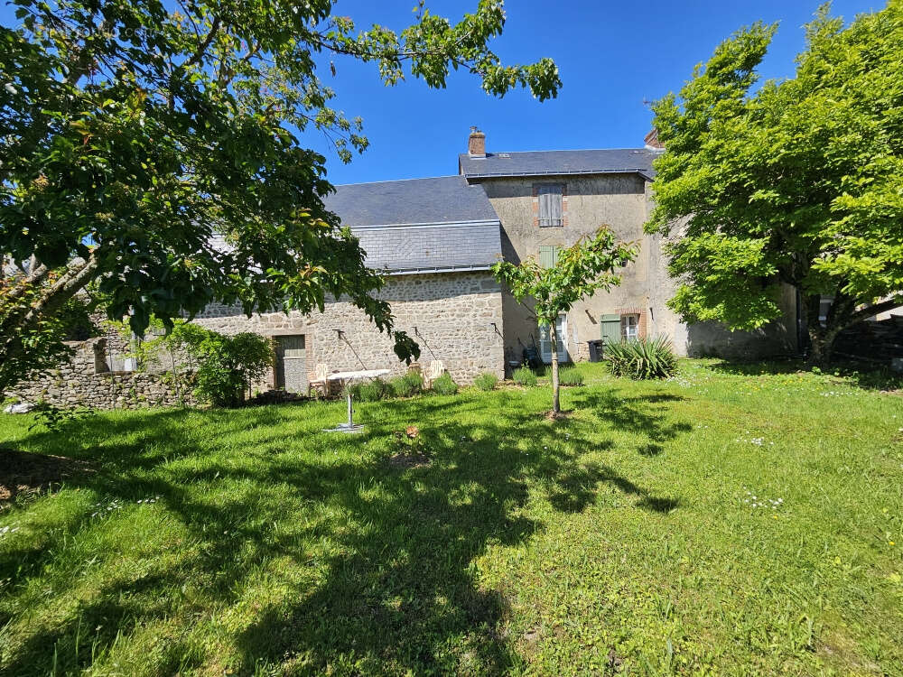 Appartement à BENEVENT-L&#039;ABBAYE