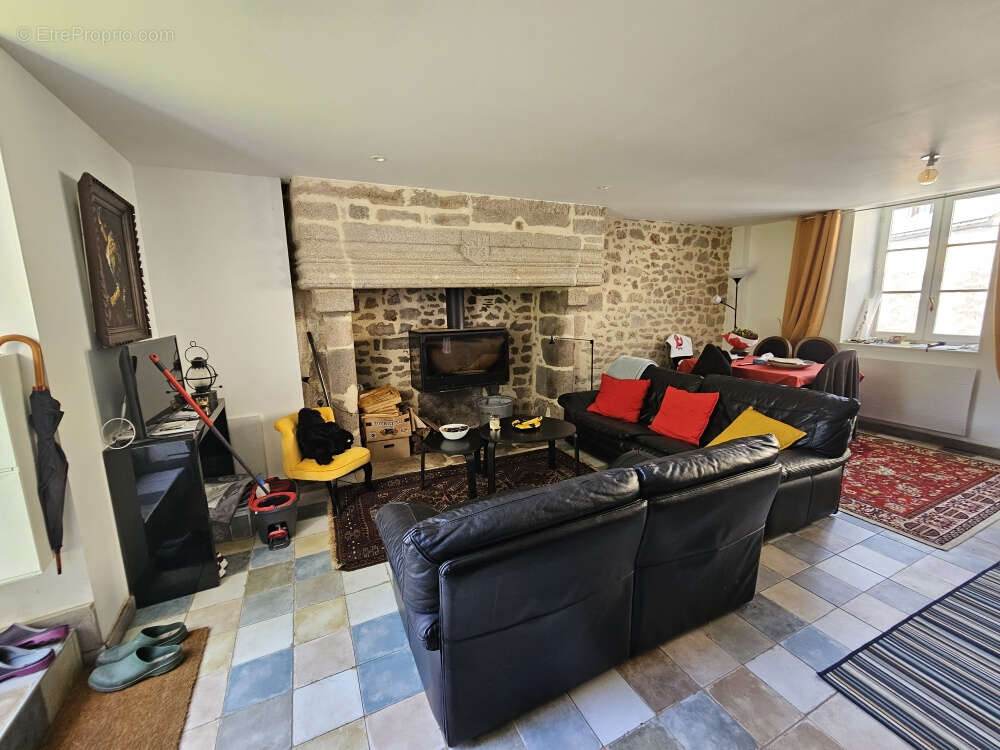 Appartement à BENEVENT-L&#039;ABBAYE