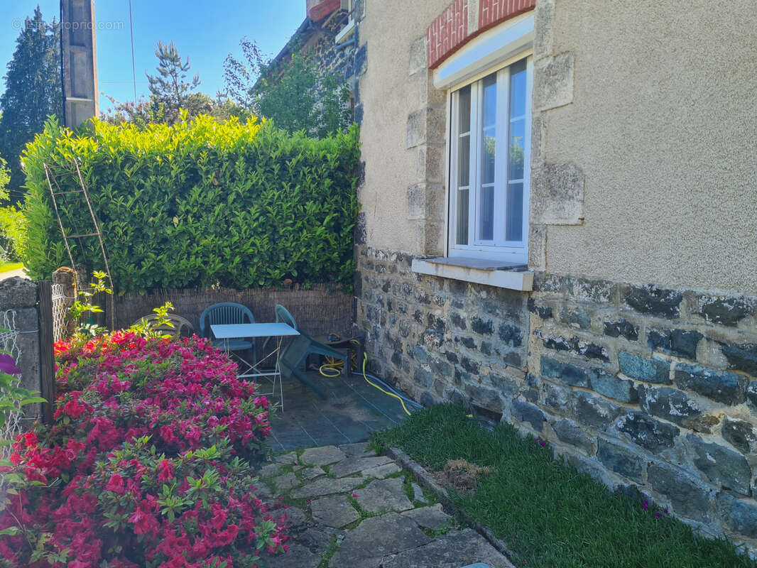 Maison à LA PORCHERIE