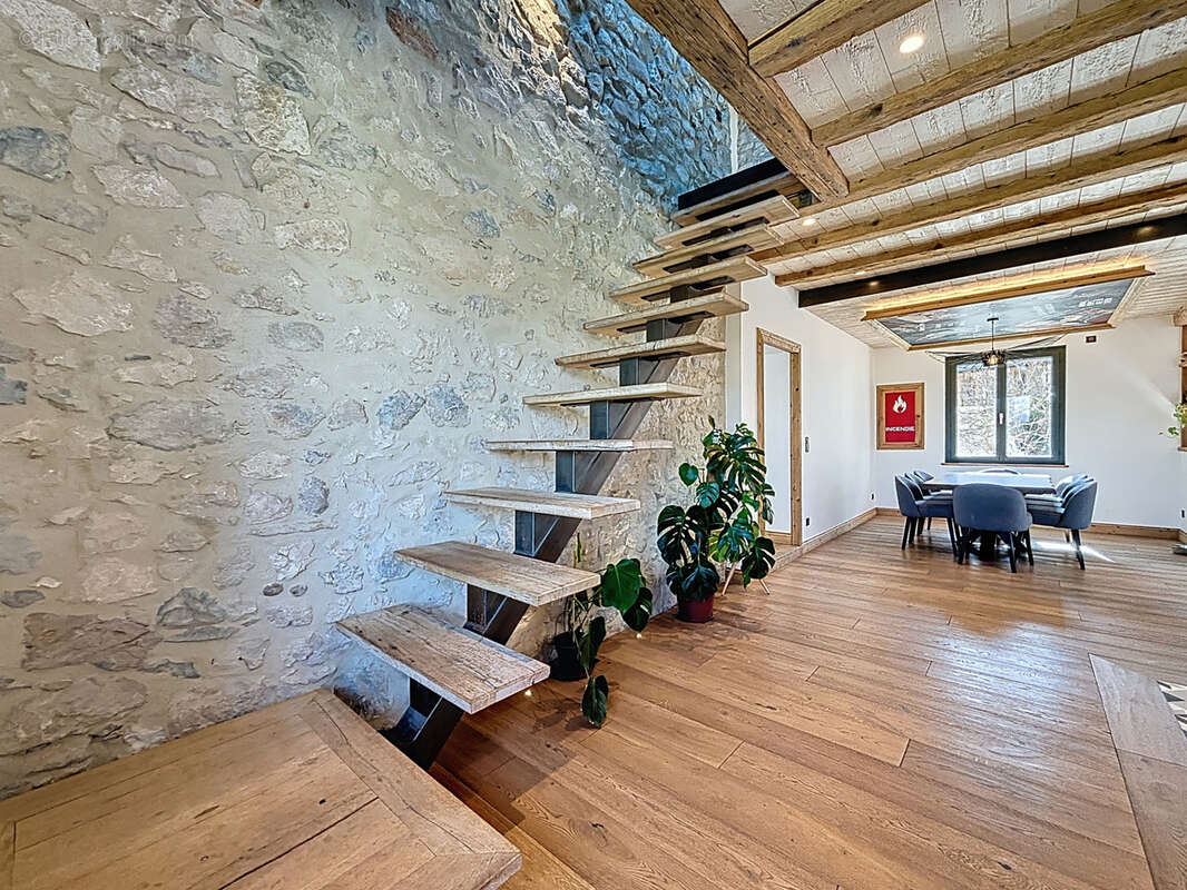 Maison à SAINT-BALDOPH