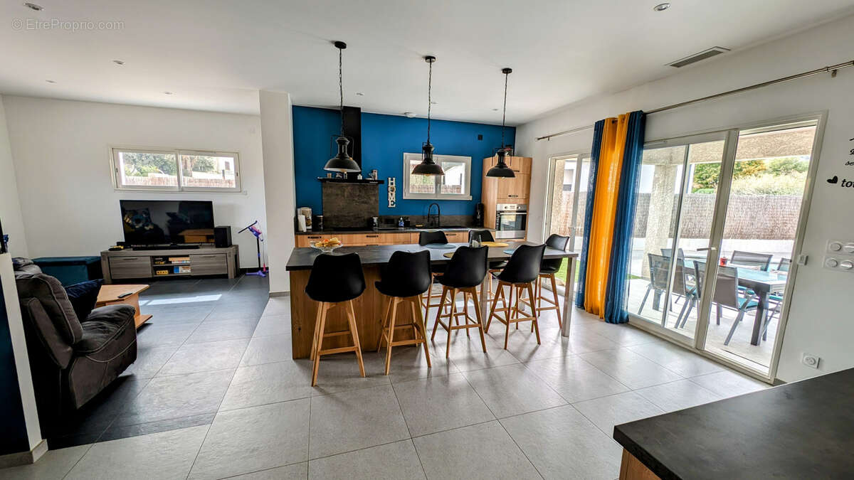 Maison à LAROQUE-DES-ALBERES