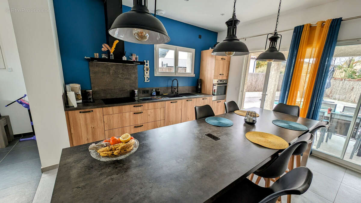 Maison à LAROQUE-DES-ALBERES