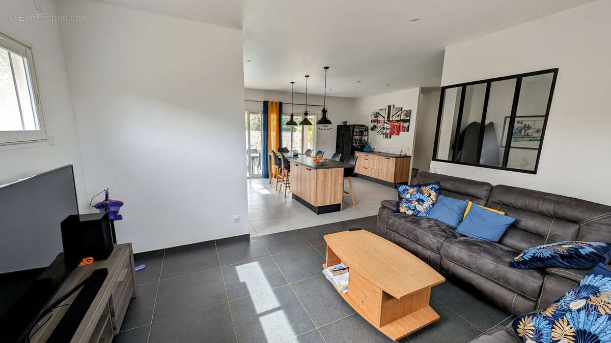 Maison à LAROQUE-DES-ALBERES