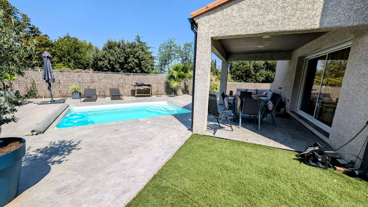 Maison à LAROQUE-DES-ALBERES