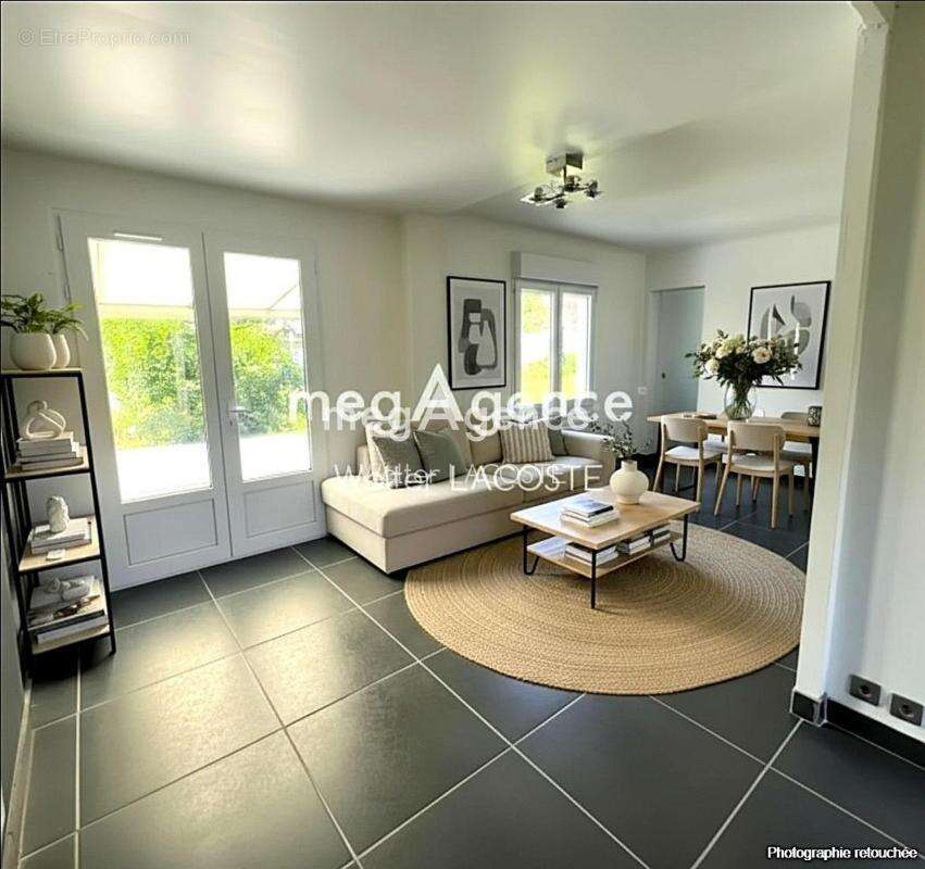 Maison à MORAINVILLIERS