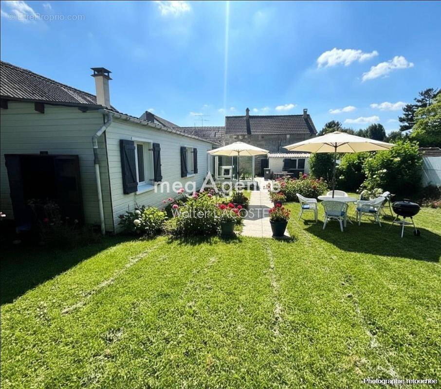 Maison à MORAINVILLIERS