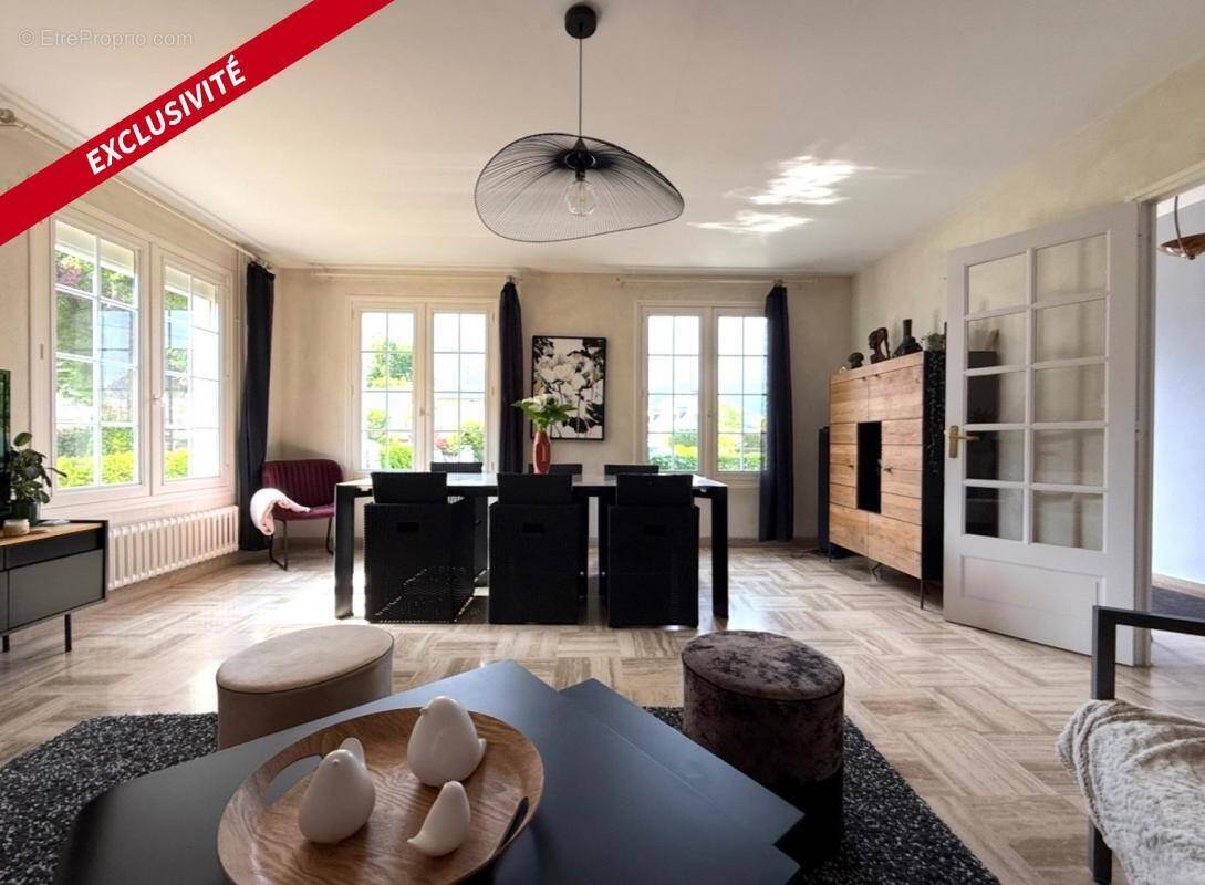 Maison à MALESTROIT