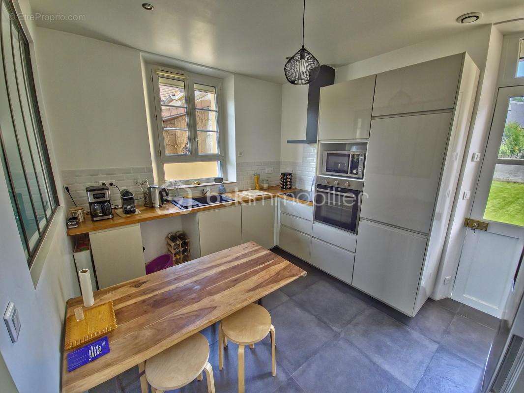 Maison à VILLIERS-SUR-MARNE