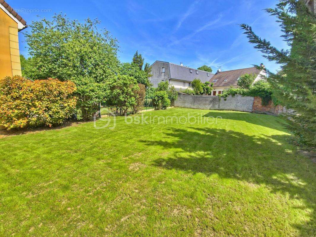 Maison à VILLIERS-SUR-MARNE