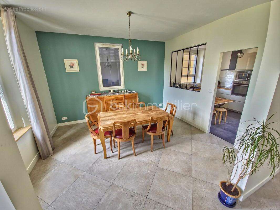 Maison à VILLIERS-SUR-MARNE