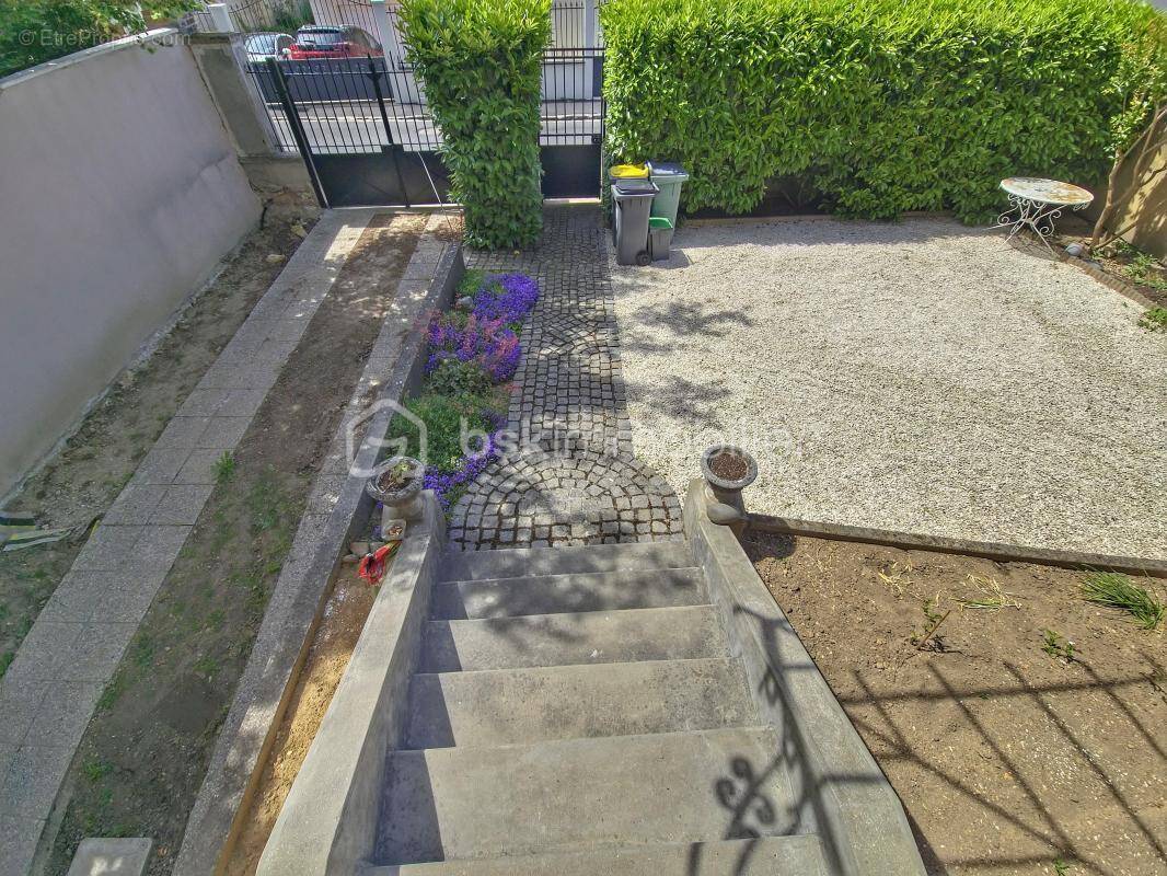 Maison à VILLIERS-SUR-MARNE