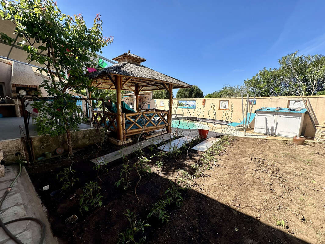 Autre à LA LONDE-LES-MAURES