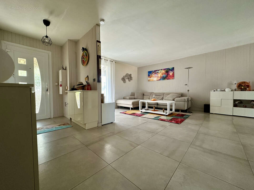 Autre à LA LONDE-LES-MAURES