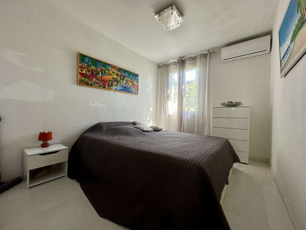 Autre à LA LONDE-LES-MAURES