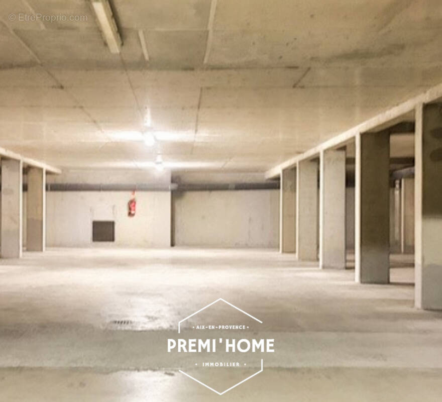 Parking à AIX-EN-PROVENCE
