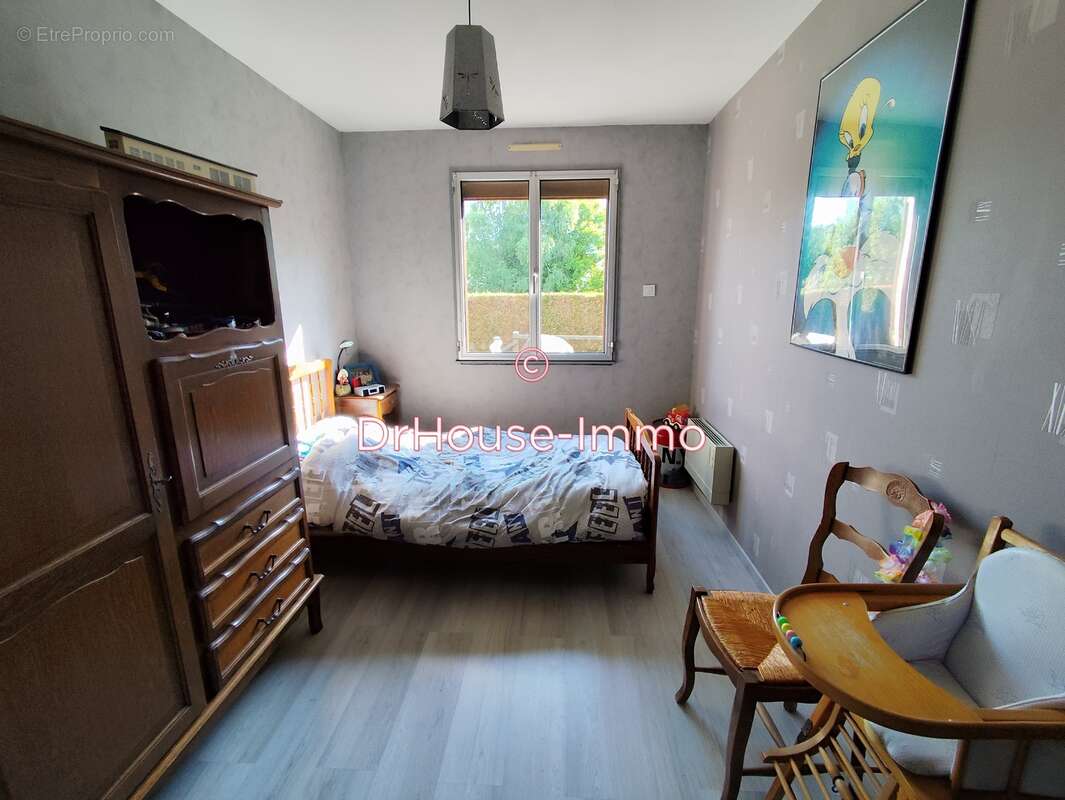 Maison à LA VILLE-AUX-CLERCS