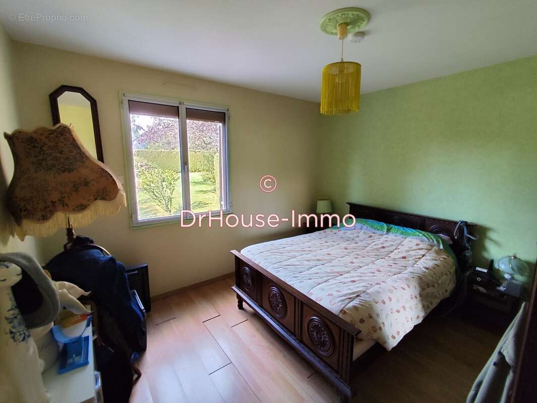 Maison à LA VILLE-AUX-CLERCS