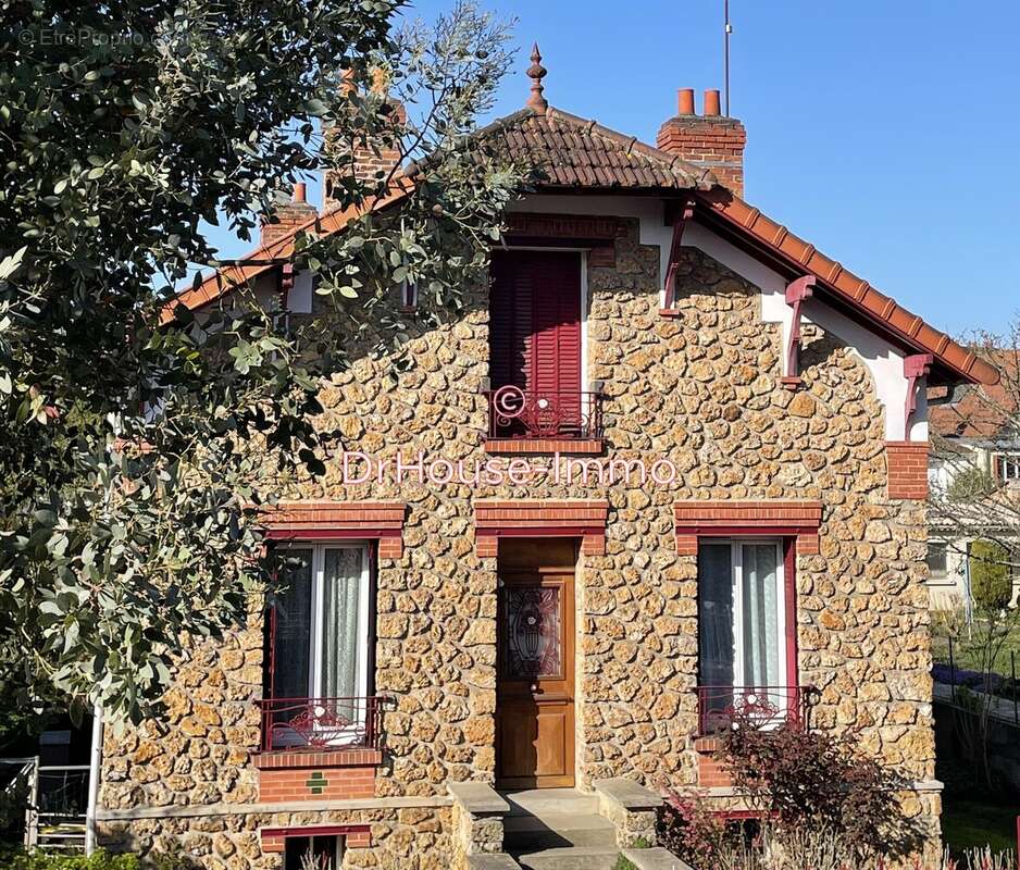 Maison à VILLIERS-SUR-ORGE