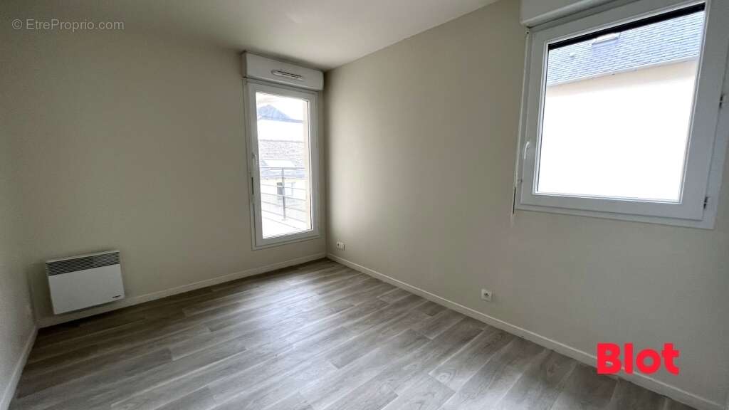 Appartement à ORGERES