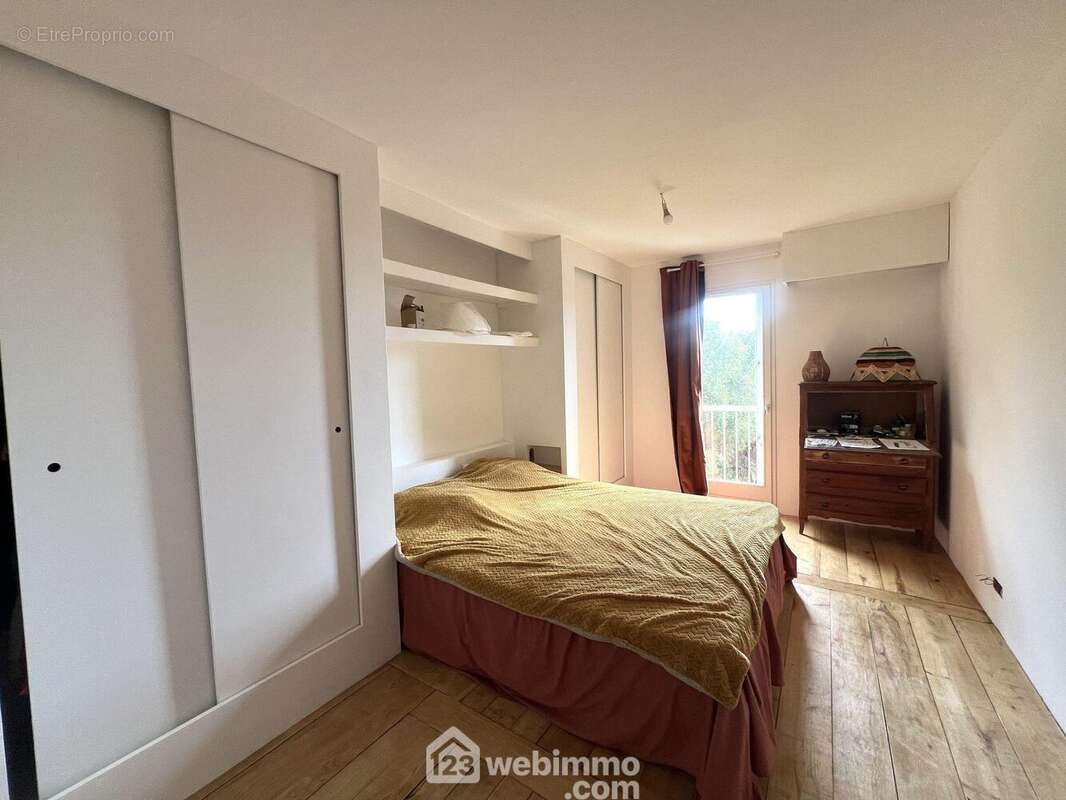 La suite parentale avec ses rangements... - Appartement à SAN-MARTINO-DI-LOTA