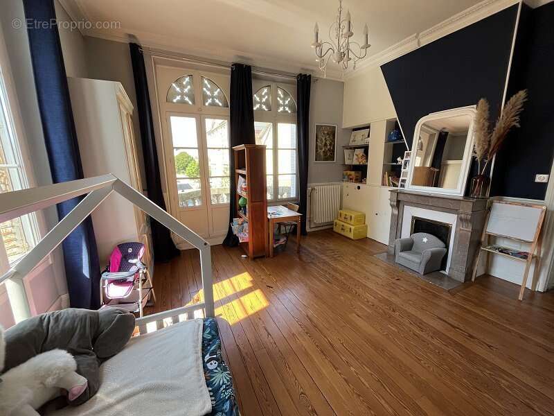 Maison à FERE-CHAMPENOISE