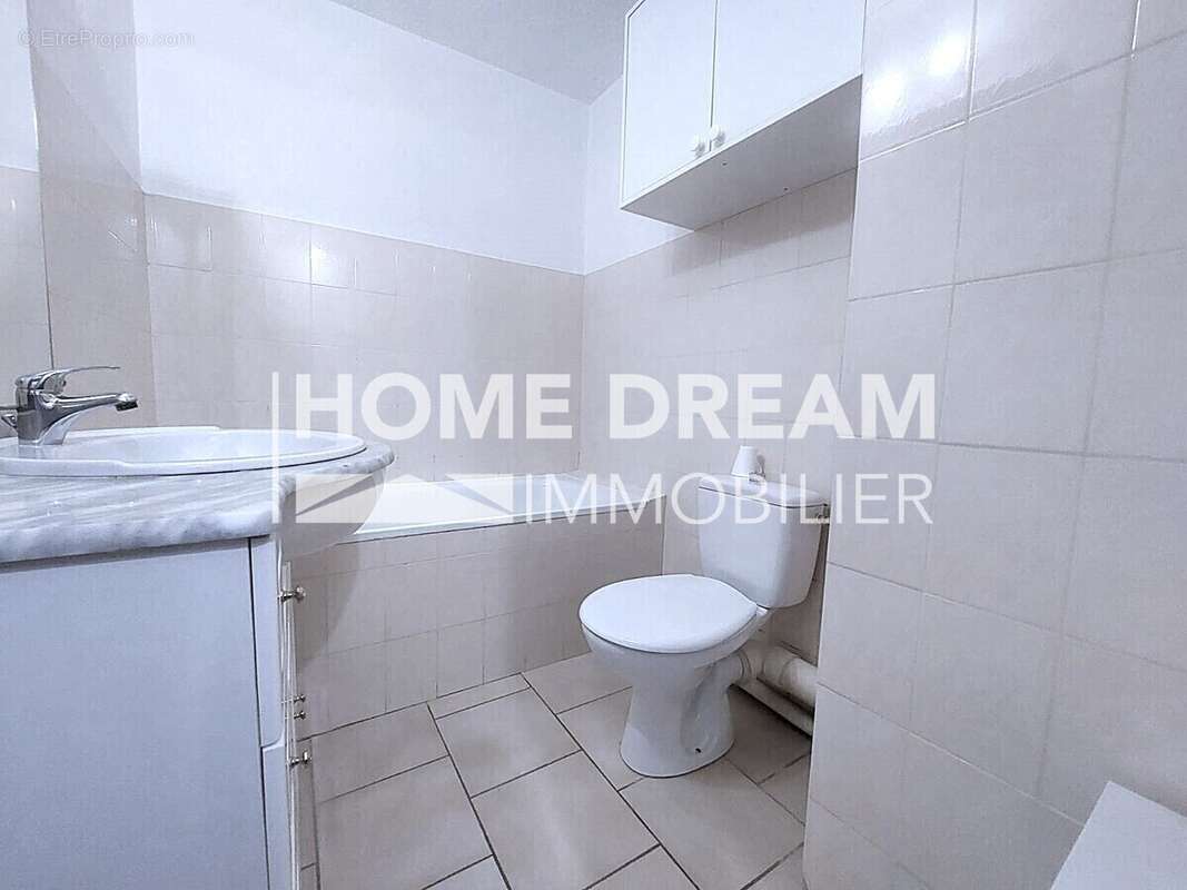 Appartement à SIX-FOURS-LES-PLAGES