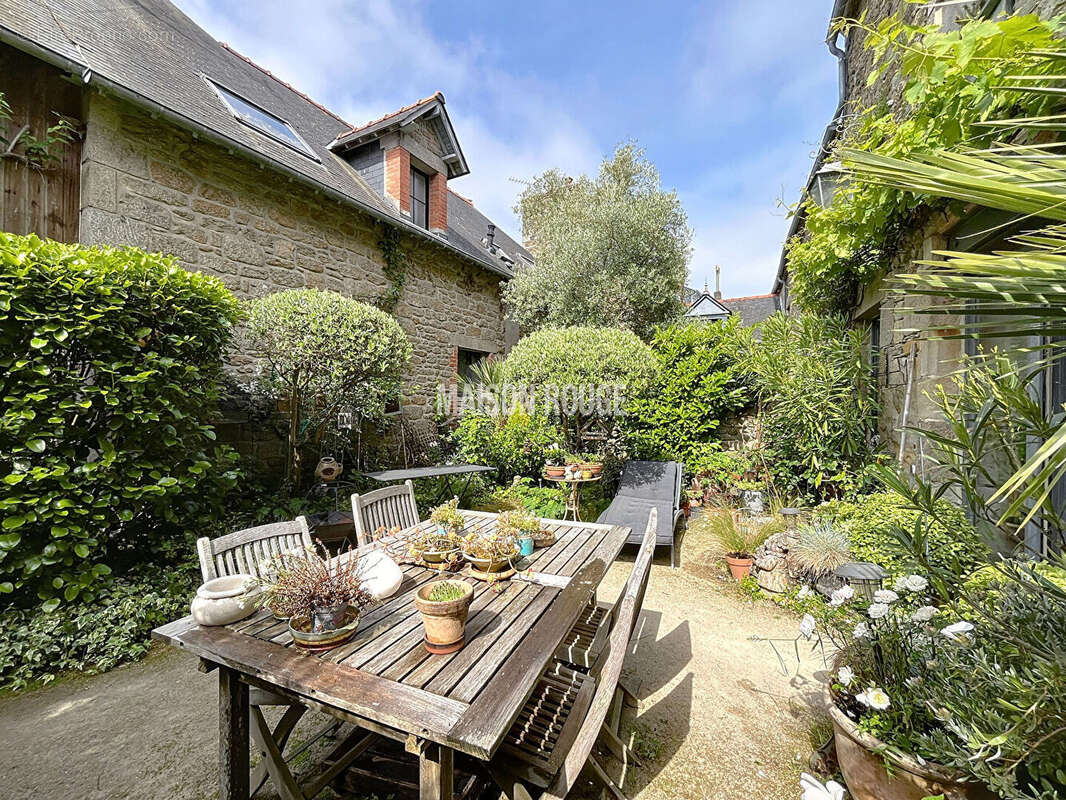 Maison à SAINT-BRIAC-SUR-MER