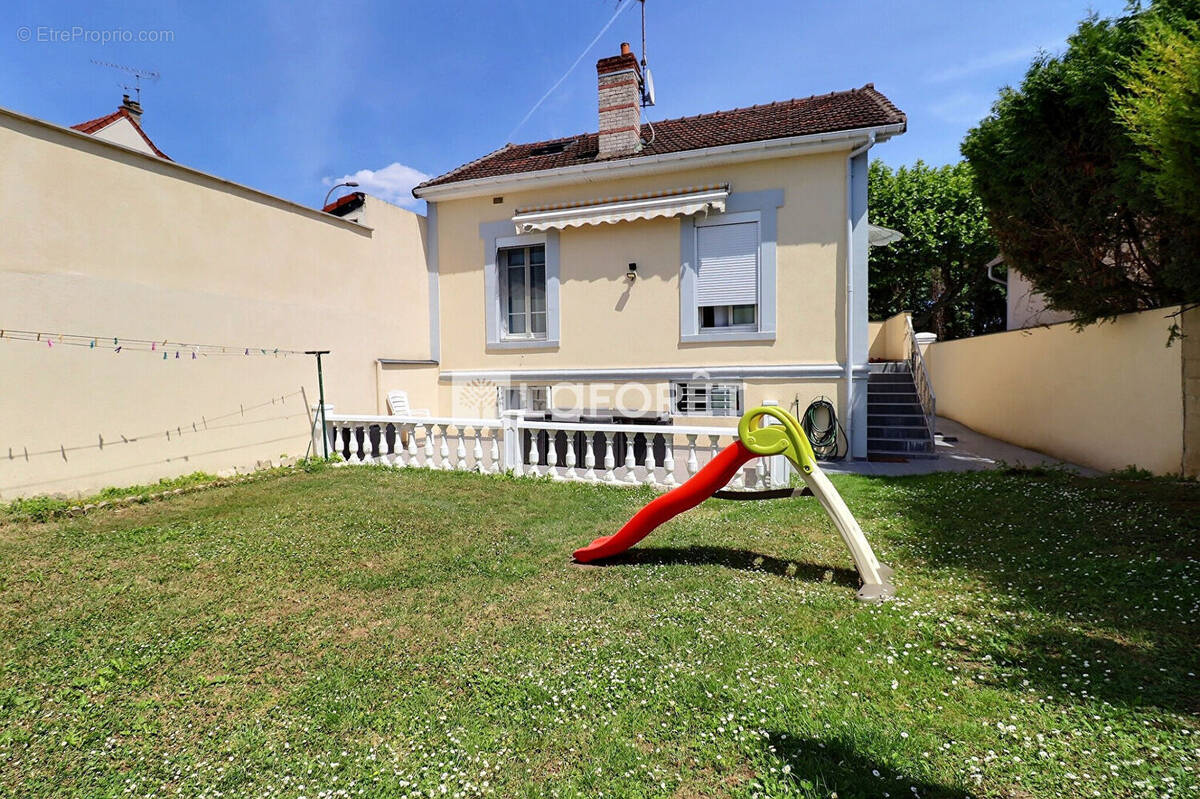 Maison à VITRY-SUR-SEINE