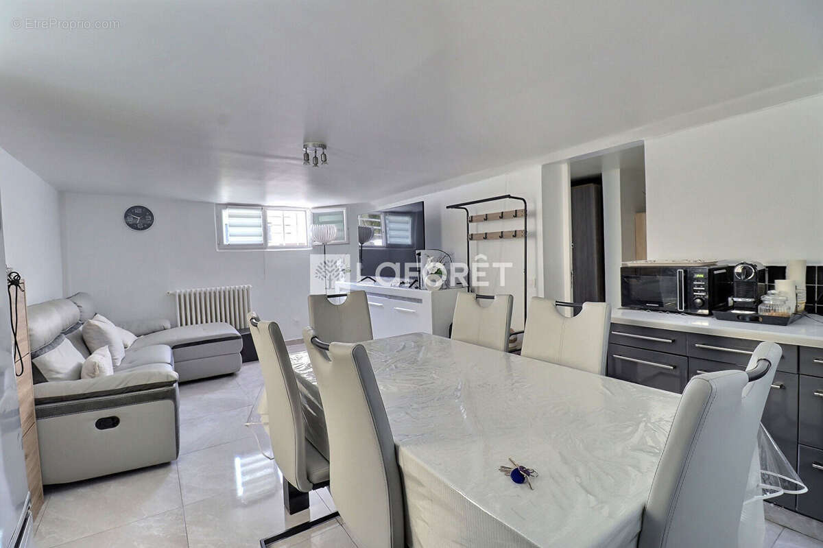 Maison à VITRY-SUR-SEINE