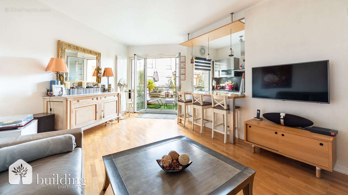 Appartement à NEUILLY-SUR-SEINE