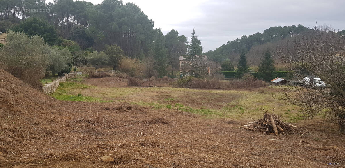 Terrain à SAINT-MARTIN-DE-VALGALGUES