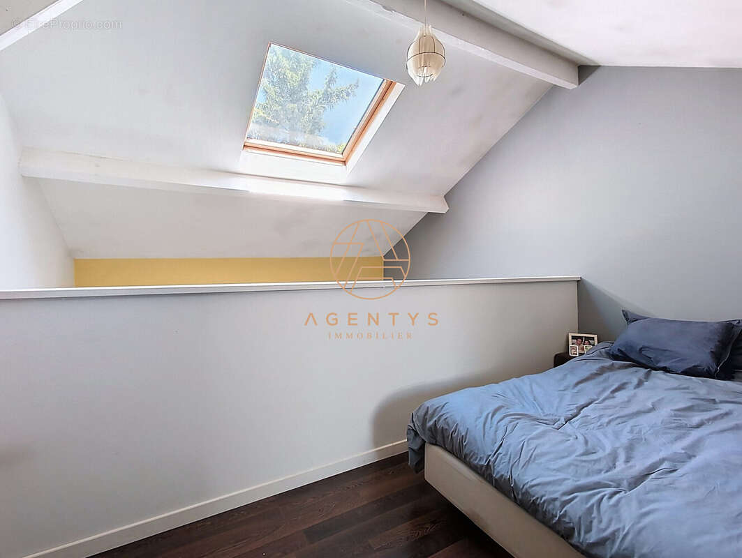 Maison à SAINT-MAUR-DES-FOSSES