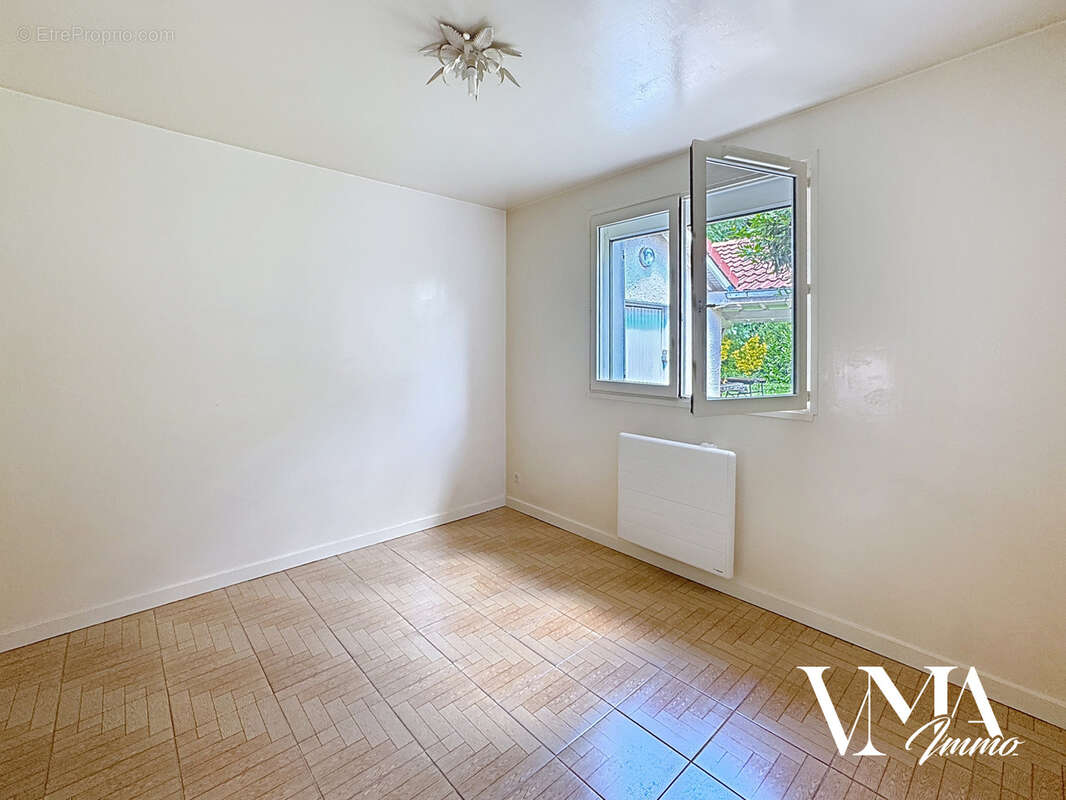 Maison à LES CHERES