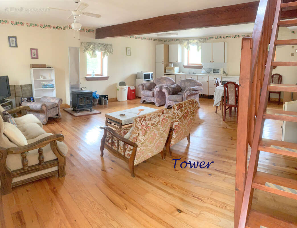 Maison à FONTAINE-CHALENDRAY