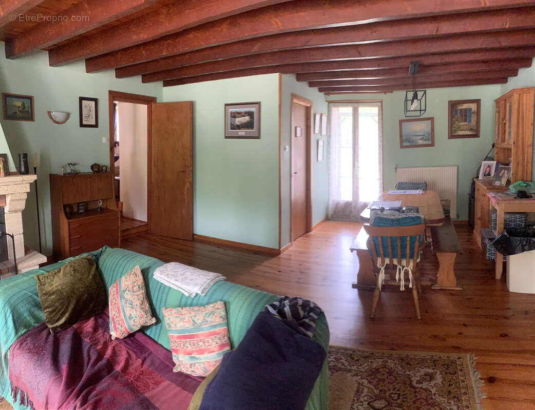 Maison à FONTAINE-CHALENDRAY