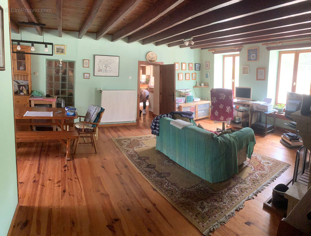 Maison à FONTAINE-CHALENDRAY