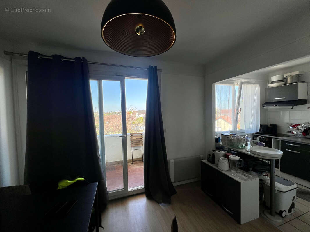 Appartement à PARAY-VIEILLE-POSTE