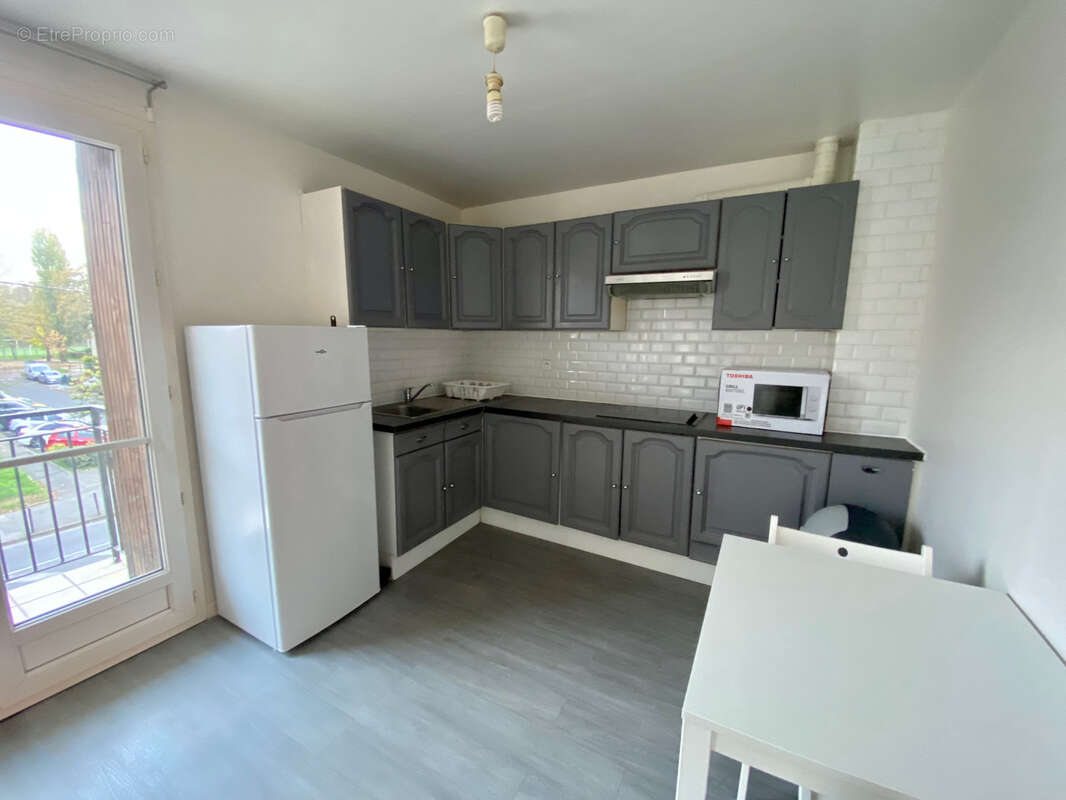 Appartement à PARAY-VIEILLE-POSTE