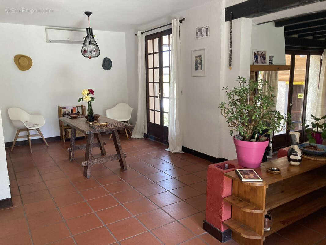 Maison à SAINT-MARTIN-DE-LONDRES