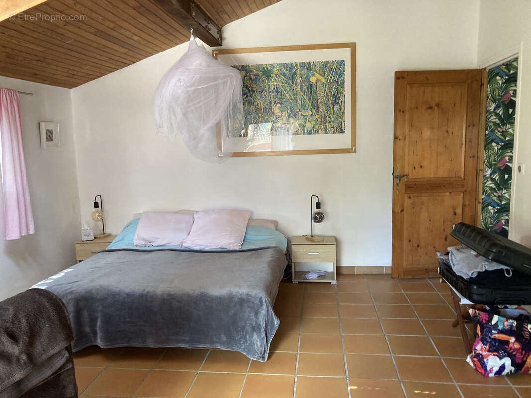 Maison à SAINT-MARTIN-DE-LONDRES